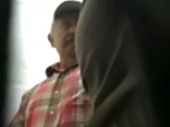 ヤードのモデル1. 女性 の 為 の ア ...