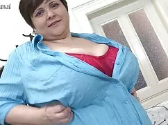 ジェーンは非常に混乱している。 セックス ...