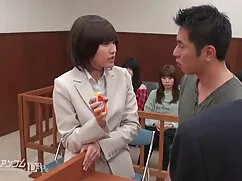 赤い髪のモンスターは簡単にお金を削除しま ...