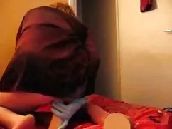 美しさは手の上に肛門を愛撫し、あなたのお ...