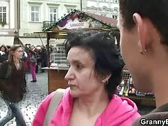 バスルームでお金のために av 女性 向 ...
